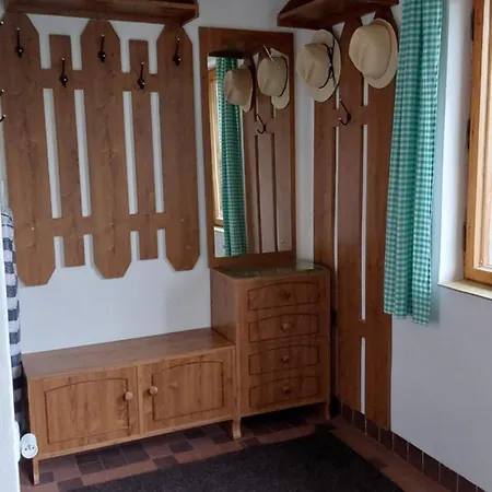 Jaktstuga Pod Lipou Bily Kriz *